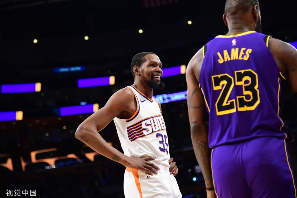 西的比赛中 西的比赛中