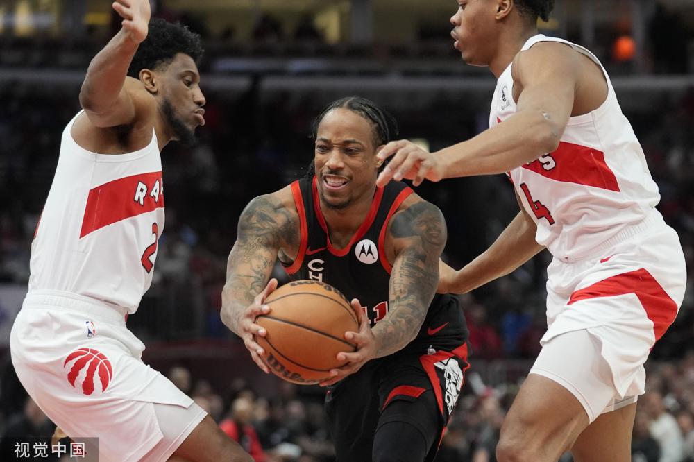 中表现出防 中表现出防